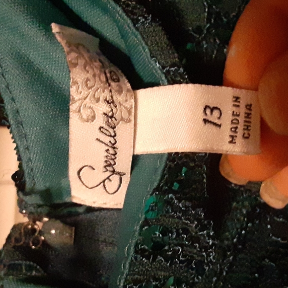 Speechless dark green shimmer dress size 13 midi length - Picture 5 of 5